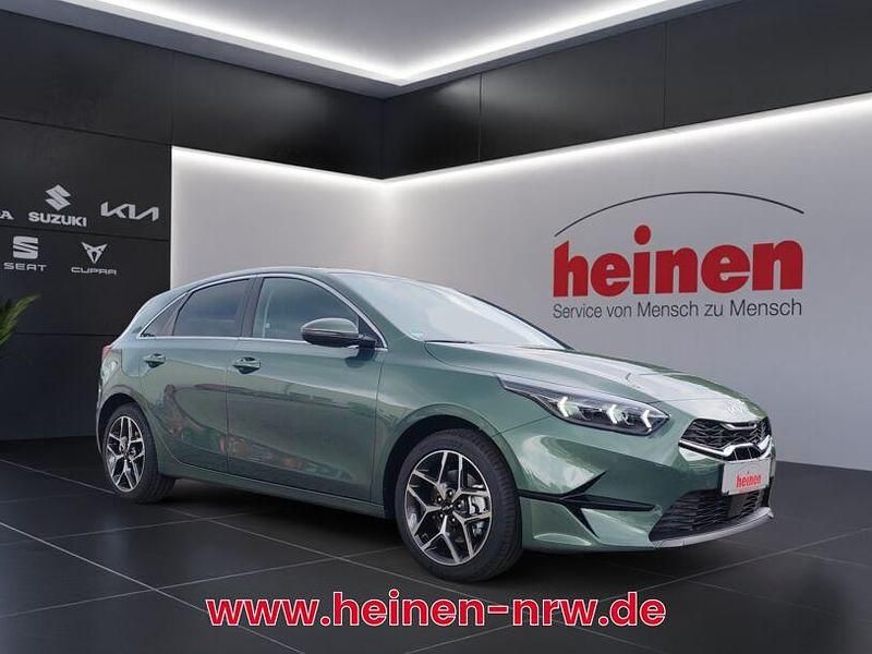 Gebraucht Kia Ceed Platinum Edition 140 PS (102 kW) 2025 Grün Kleinwagen