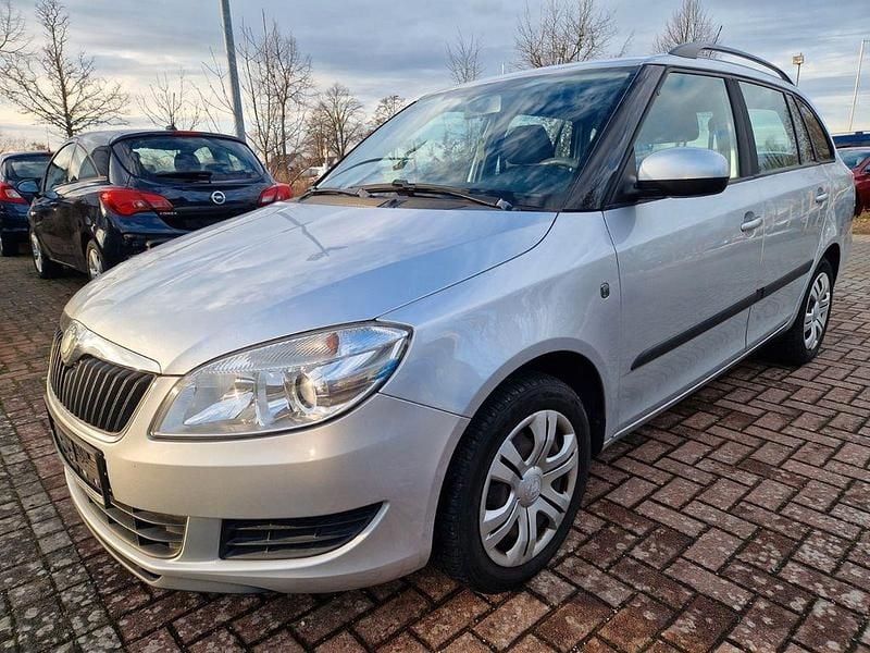 Gebraucht Skoda Fabia Classic 90 PS (66 kW) 2010 Silber Kombi