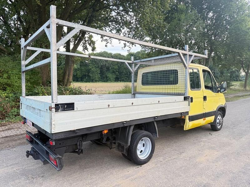 Gebraucht Iveco Daily 150 PS (110 kW) 2009 Gelb Van / Kleinbus