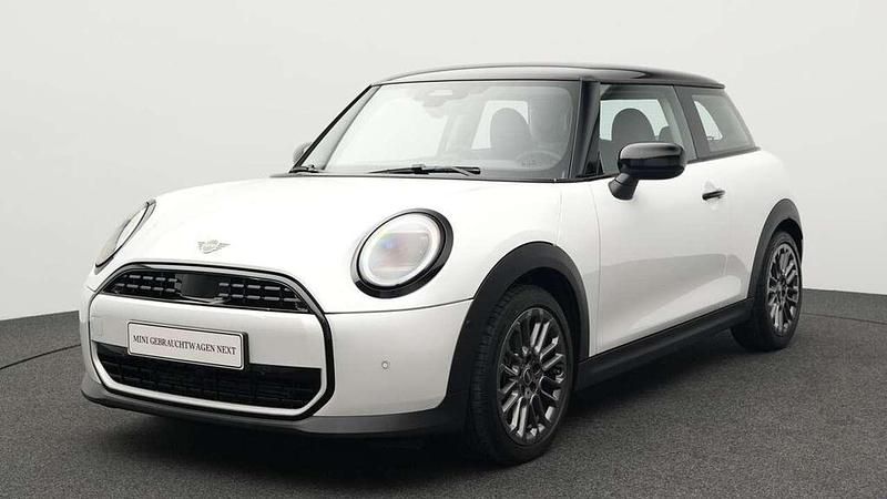 Weiß Gebraucht 2024 Mini Cooper Classic Kleinwagen | 26.493 € (Fairer Preis) - Bild 1/4