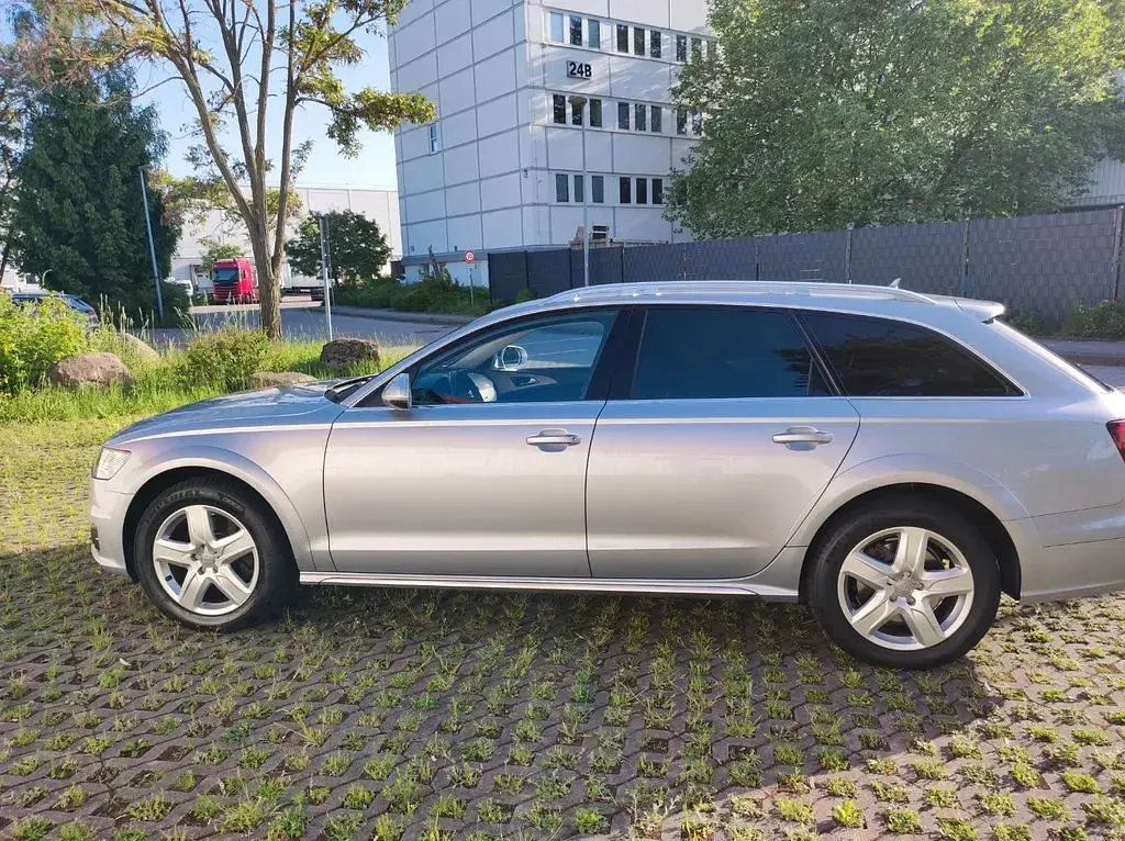 Gebraucht Audi A6 Allroad Ambiente 190 PS (139 kW) 2018 Silber Kombi