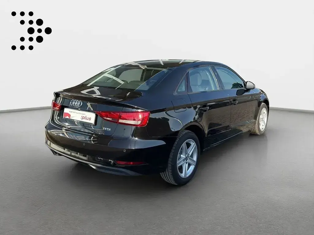Gebraucht Audi A3 Design 116 PS (85 kW) 2018 Mythosschwarz metallic Limousine