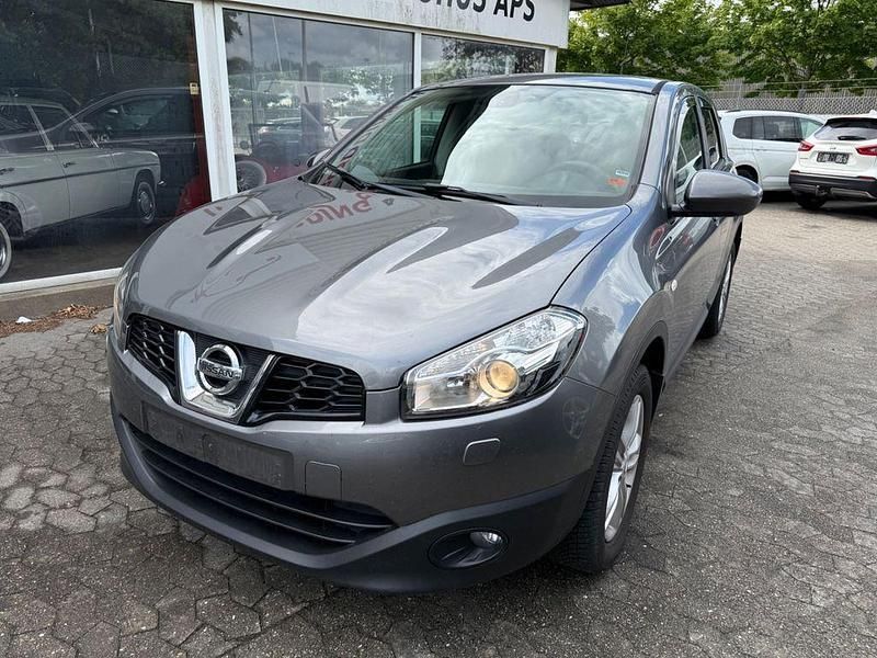 Grau Gebraucht 2012 Nissan Qashqai Acenta SUV | 4.400 € (Guter Preis) - Bild 1/4