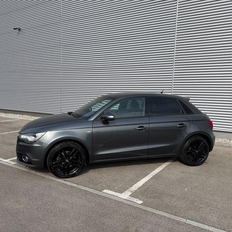 Gebraucht Audi A1 Sportback S-Line 140 PS (102 kW) 2014 Grau Kleinwagen