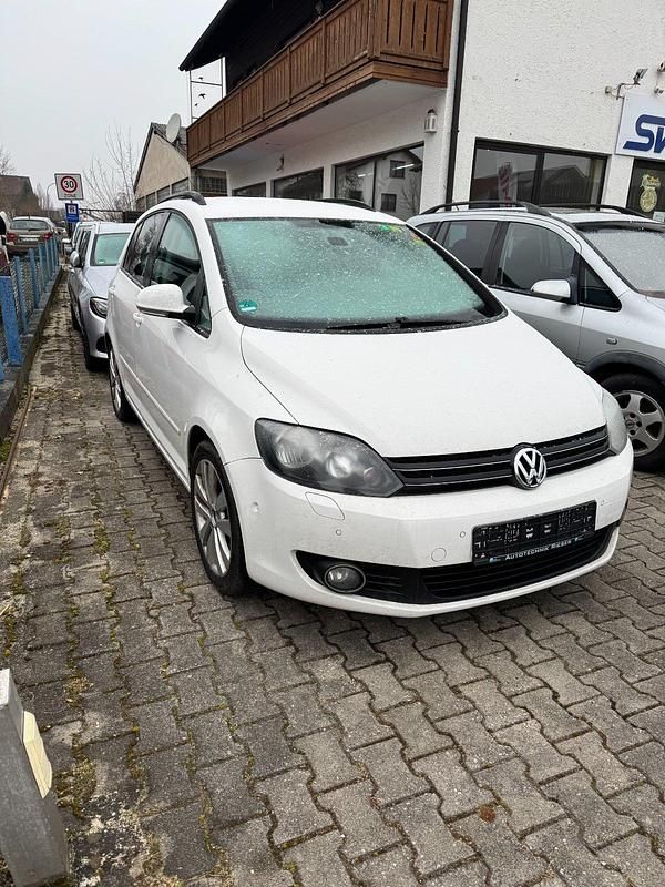 Candyweiß Gebraucht 2010 VW Golf Plus Cross Team Van / Kleinbus | 4.980 € (Fairer Preis) - Bild 1/4