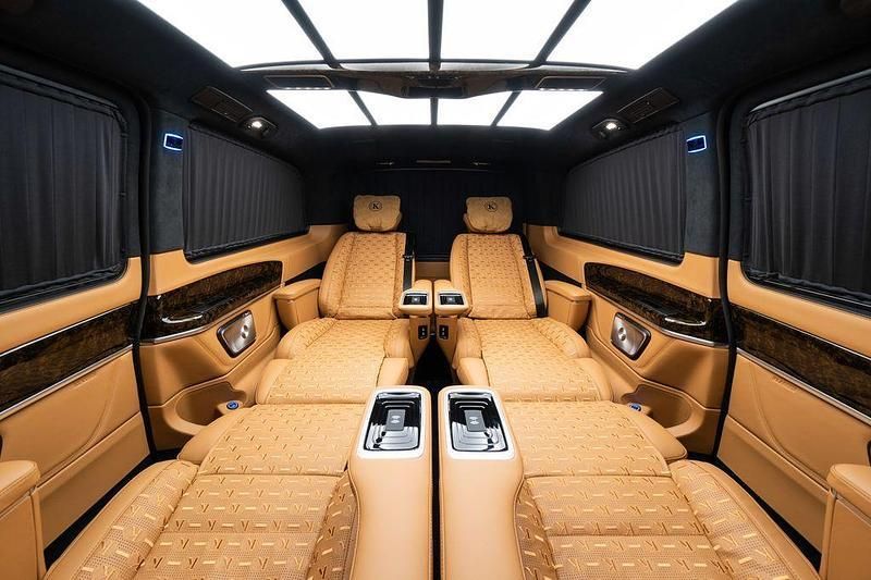 Schwarz Neu 2025 Mercedes V300 Luxury Van / Kleinbus | 279.650 € - Bild 1/4
