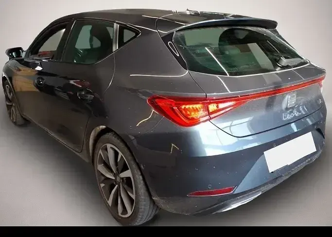 Gebraucht Seat Leon FR 150 PS (110 kW) 2021 Grau Limousine