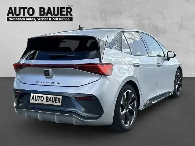 Second-hand Cupra Born 150 kW (204 CP) 2024 Argintiu Hatchback
