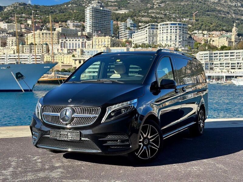 Schwarz Gebraucht 2019 Mercedes V300 Exclusive Van / Kleinbus | 59.900 € (Fairer Preis) - Bild 1/4