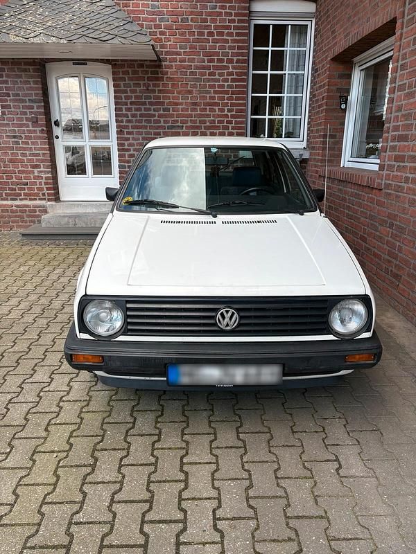 Second-hand VW Golf II 72 CP (52 kW) 1987 Alb Hatchback