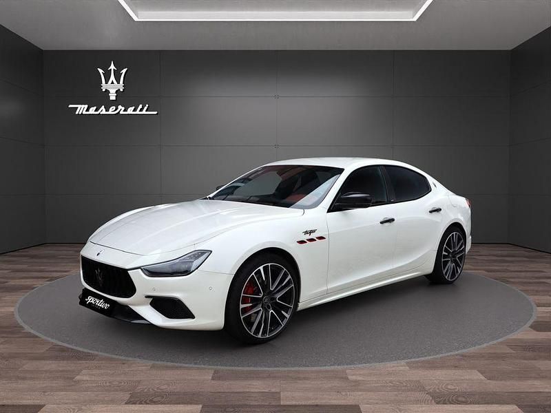 Gebraucht Maserati Ghibli 581 PS (427 kW) 2022 Weiß Coupé