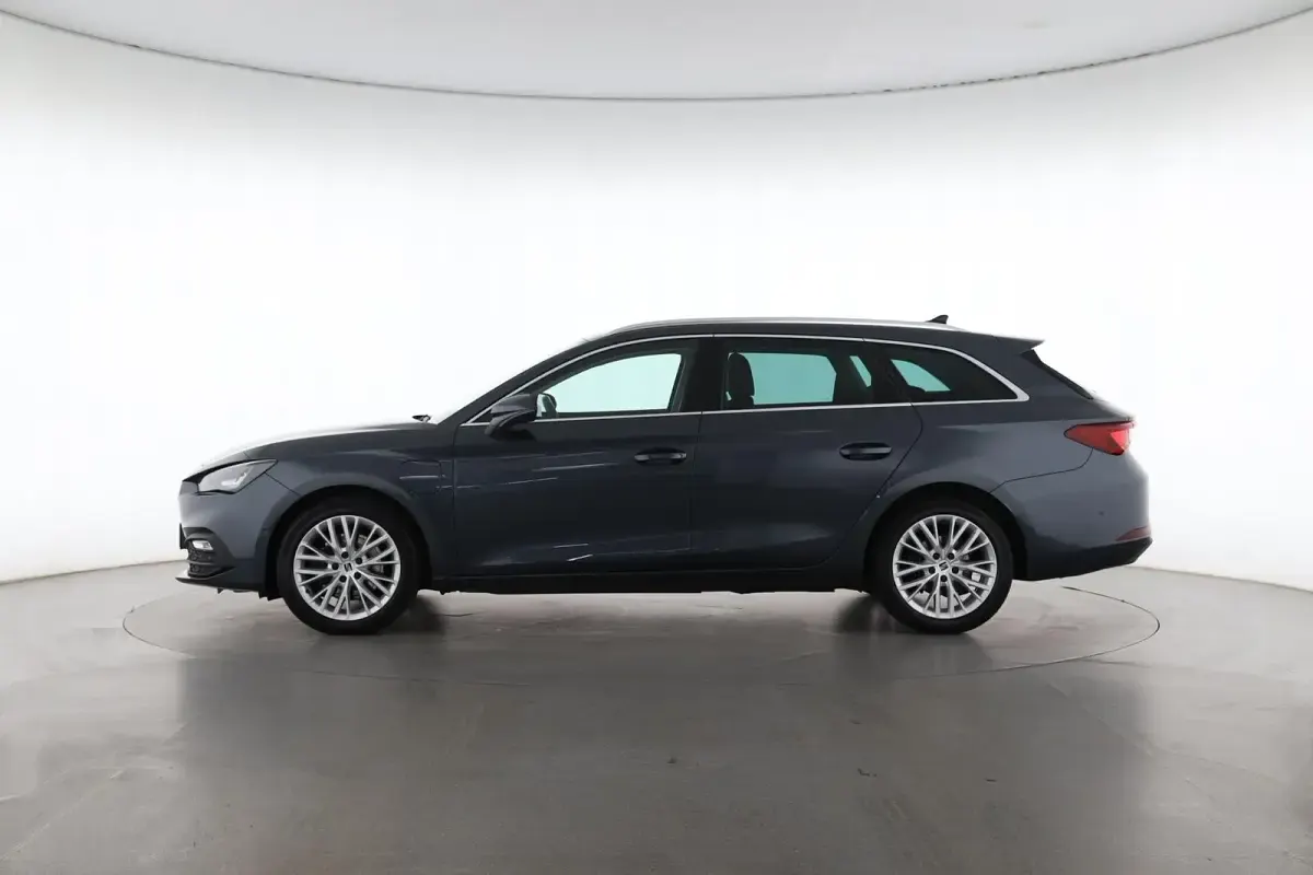 Gebraucht Seat Leon XCELLENCE 204 PS (150 kW) 2021 Magnetic tech grey Kombi