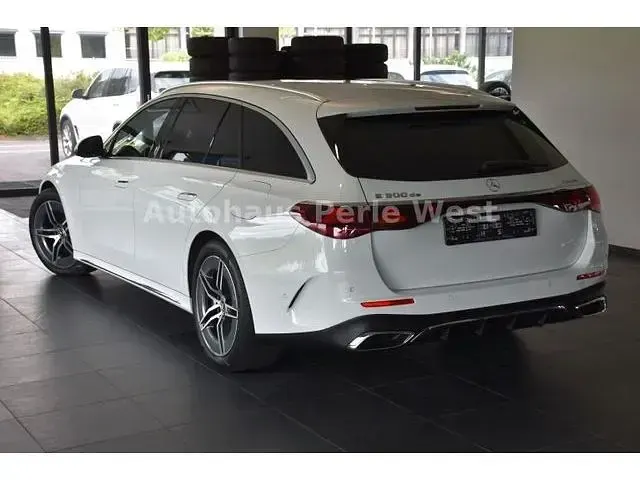 Gebraucht Mercedes E300 Advanced Plus 197 PS (144 kW) 2025 Kombi
