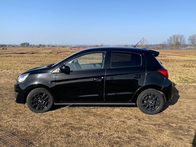 Gebraucht Mitsubishi Space Star Edition 80 PS (58 kW) 2018 Schwarz Kleinwagen