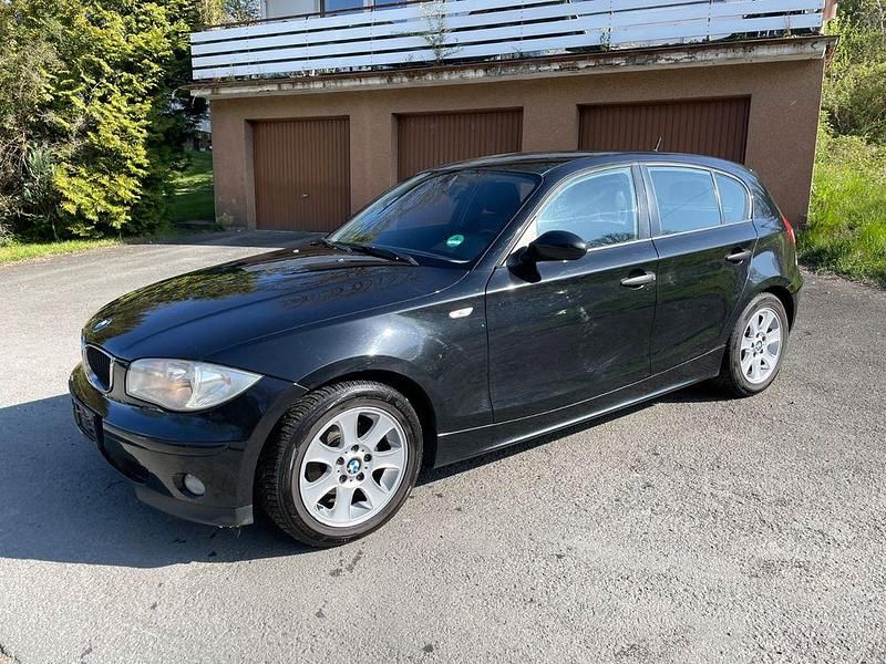 Gebraucht BMW 116 116 PS (85 kW) 2005 Schwarz Kleinwagen