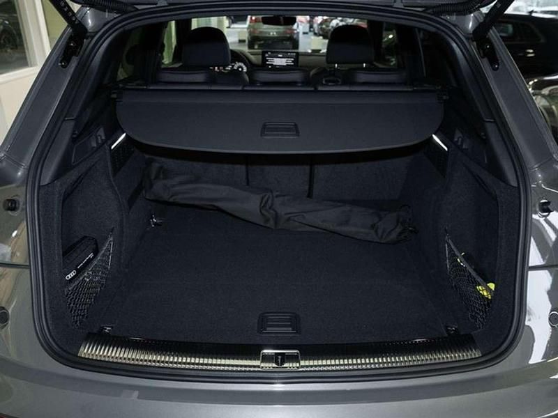 Gebraucht Audi Q5 S-Line 204 PS (150 kW) 2024 Grau SUV