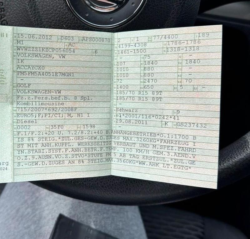 Gebraucht VW Golf VII 105 PS (77 kW) 2012 Schwarz Limousine