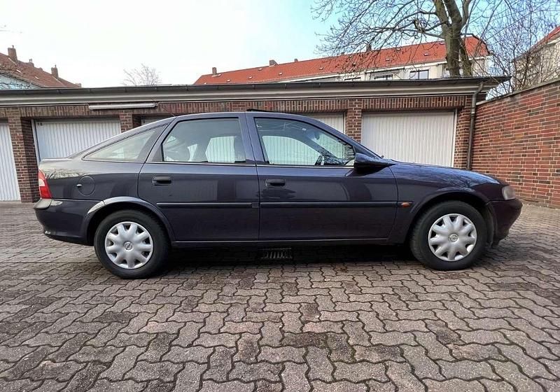 Gebraucht Opel Vectra 116 PS (85 kW) 1997 Limousine