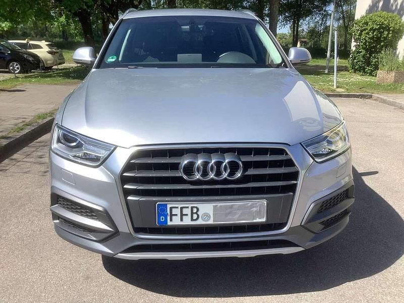 Silber Gebraucht 2018 Audi Q3 Design SUV | 16.500 € (Superpreis) - Bild 1/4
