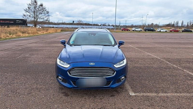 Gebraucht Ford Mondeo Titanium 179 PS (131 kW) 2016 Blau Kombi