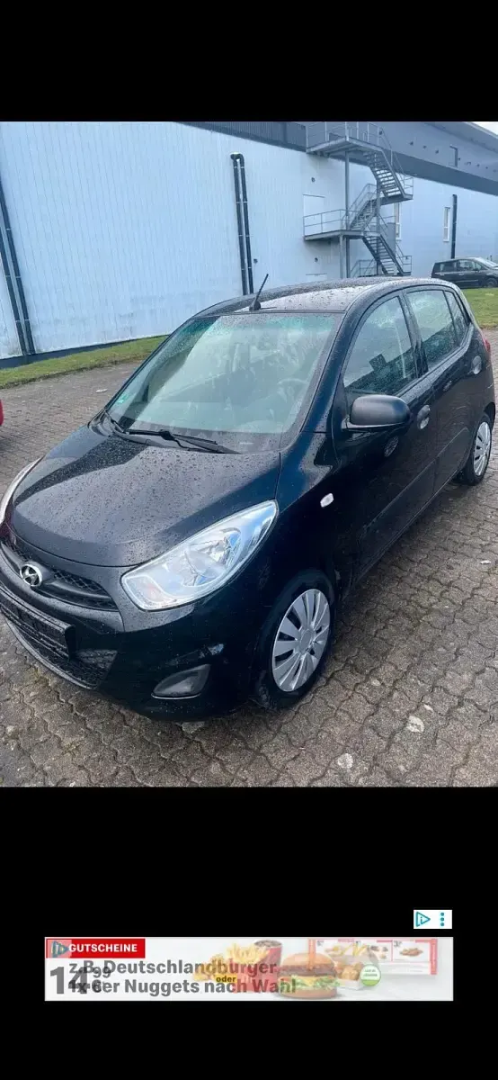 Gebraucht Hyundai i10 69 PS (50 kW) 2013 Schwarz Kleinwagen