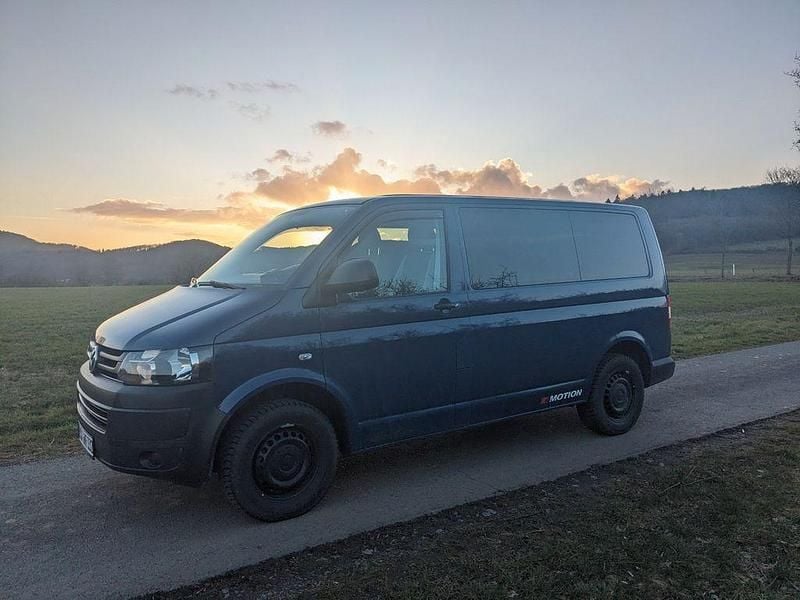 Gebraucht VW T5 140 PS (102 kW) 2015 Blau Van