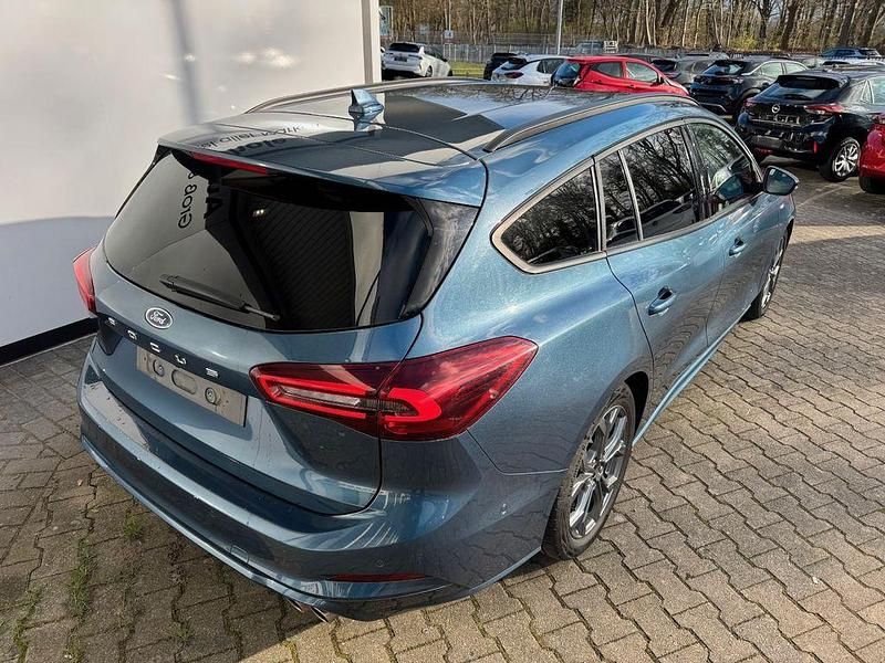 Gebraucht Ford Focus ST-Line 155 PS (114 kW) 2024 Blau Limousine