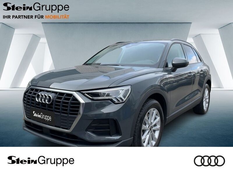 Grau Gebraucht 2022 Audi Q3 Basis SUV | 31.845 € (Fairer Preis) - Bild 1/4