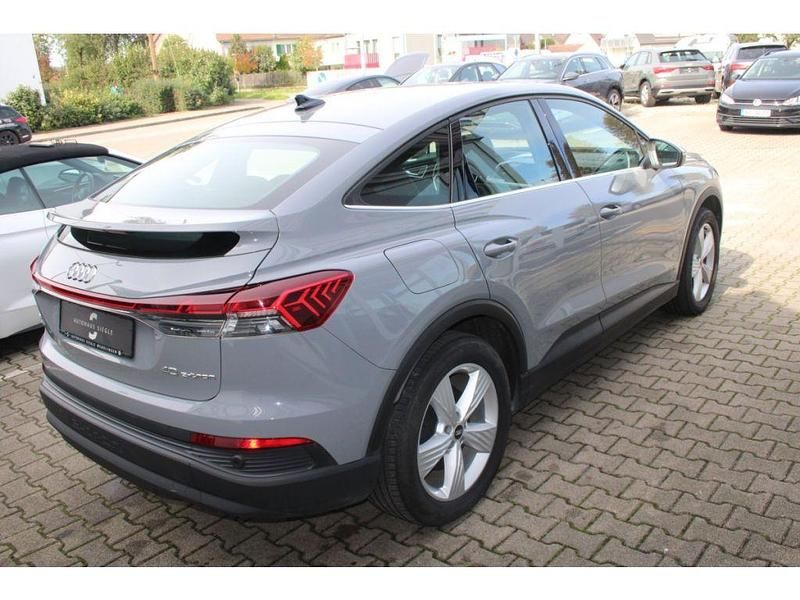 Gebraucht Audi e-tron Sportback Comfort 150 kW (204 PS) 2022 Kieselgrau SUV