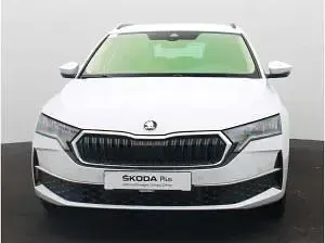 Gebraucht Skoda Octavia Selection 150 PS (110 kW) 2024 Moonweiß perleffekt Kombi