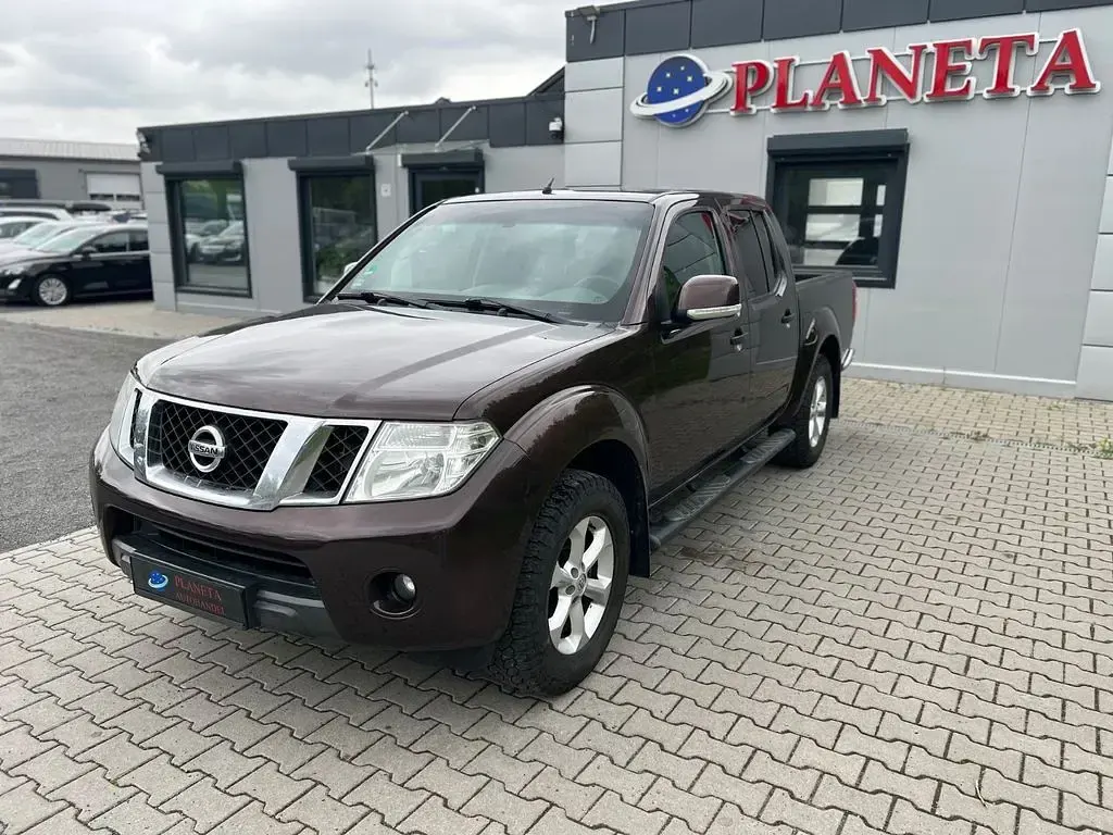 Gebraucht Nissan Navara SE 190 PS (139 kW) 2010 Braun Pickup