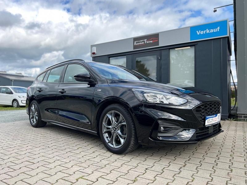 Gebraucht Ford Focus ST-Line 125 PS (91 kW) 2020 Obsidianschwarz metallic Kombi