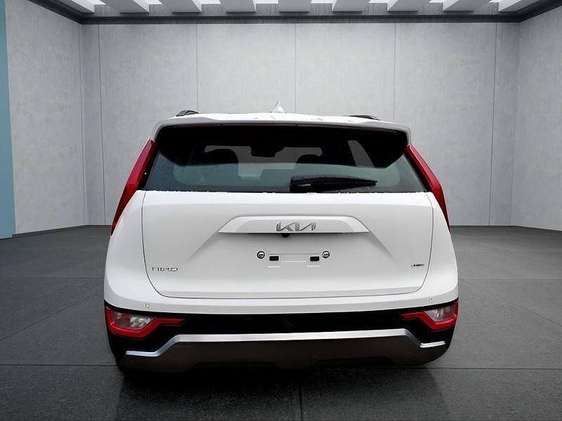 Gebraucht Kia Niro 141 PS (103 kW) 2024 Weiß SUV