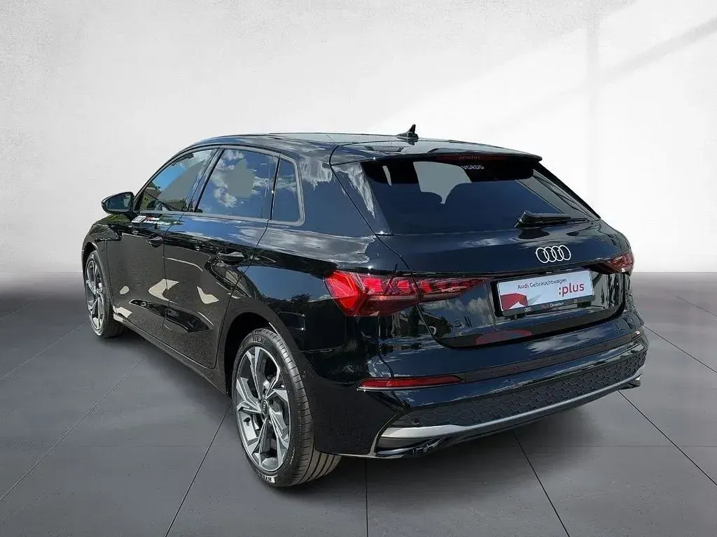 Usado Audi A3 Advanced Plus 204 HP (150 kW) 2025 Preto Sedan
