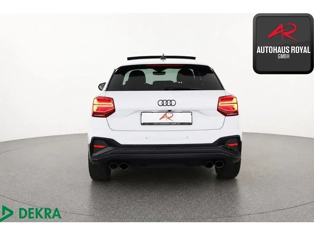 Gebraucht Audi SQ2 Ambiente 300 PS (220 kW) 2023 Weiss (metallic) SUV