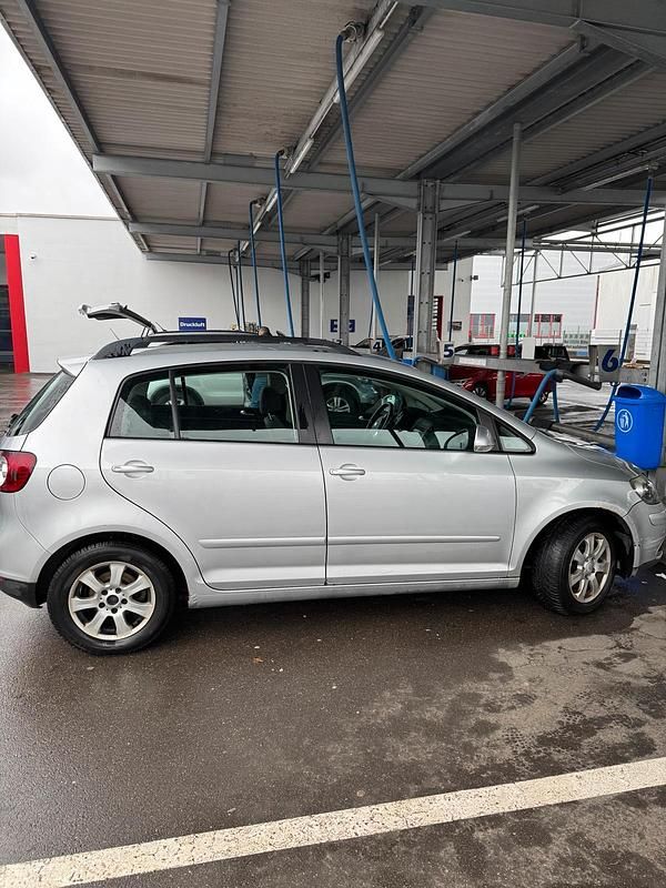 Gebraucht VW Golf V Trendline 85 PS (62 kW) 2008 Silber Kombi