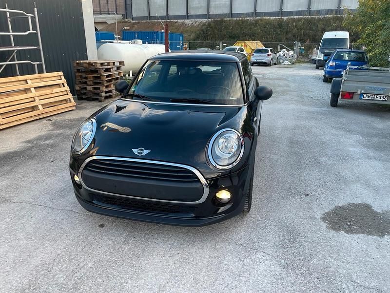 Schwarz Gebraucht 2017 Mini Cooper Kleinwagen | 9.500 € (Guter Preis) - Bild 1/4