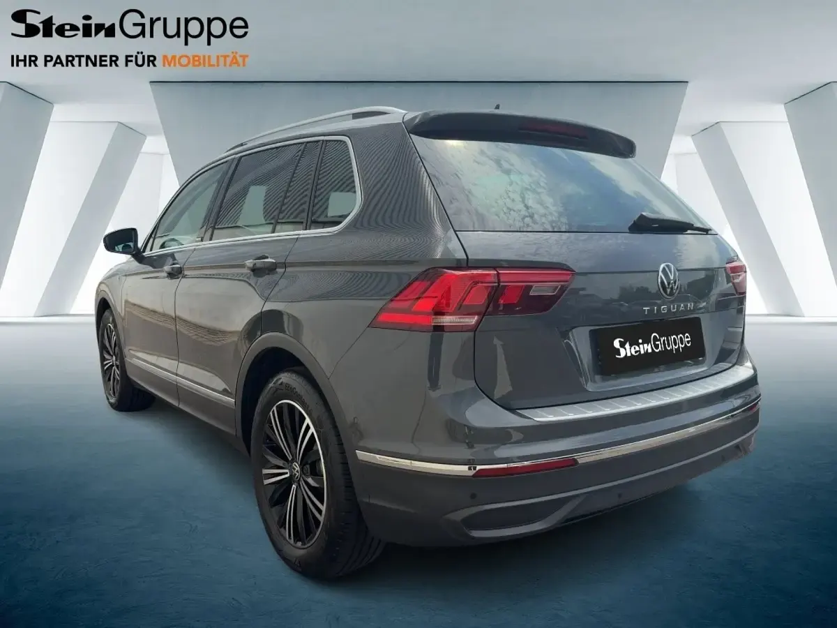 Gebraucht VW Tiguan Move 150 PS (110 kW) 2023 Grau SUV
