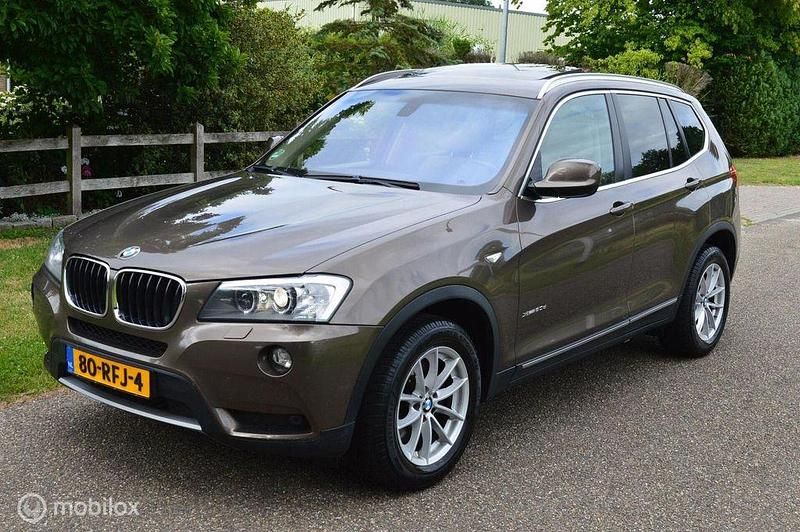 Braun Gebraucht 2011 BMW X3 Executive SUV | 9.851 € (Fairer Preis) - Bild 1/4