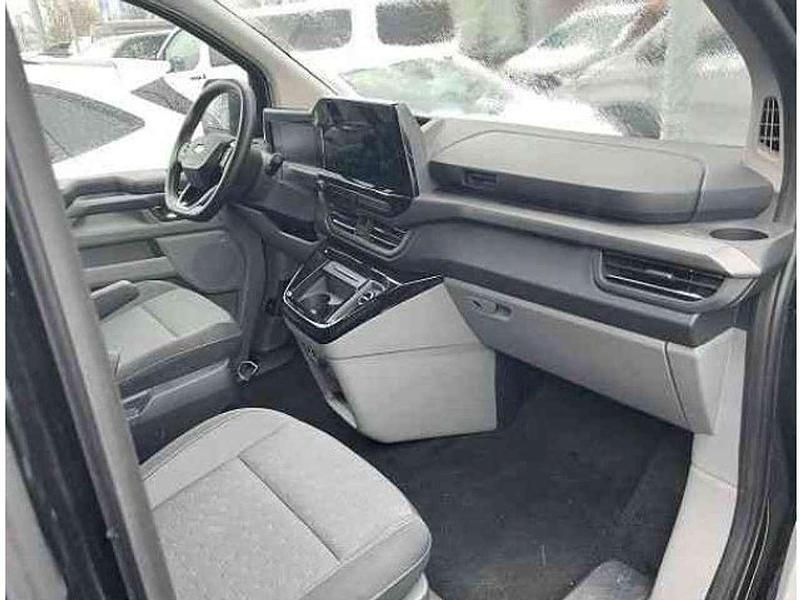 Gebraucht Ford Tourneo Titanium 136 PS (100 kW) 2025 Schwarz Van / Kleinbus