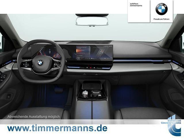 Gebraucht BMW 520 M Sport 197 PS (144 kW) 2025 Schwarz Kombi