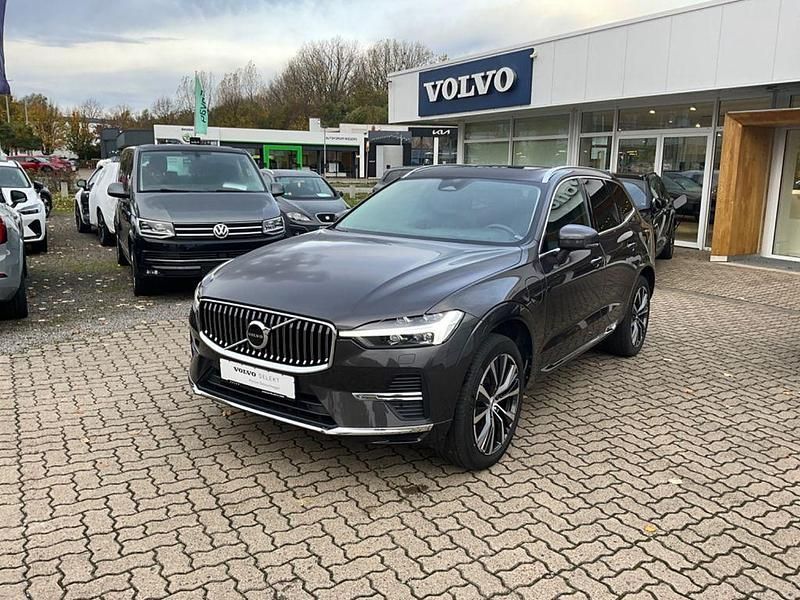Grau Gebraucht 2022 Volvo XC60 Inscription SUV | 42.450 € (Fairer Preis) - Bild 1/4