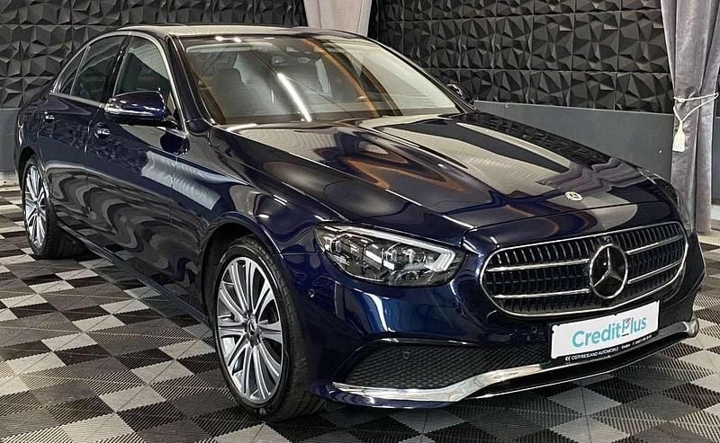Blau Gebraucht 2021 Mercedes E450 Limousine | 41.990 € (Superpreis) - Bild 1/3