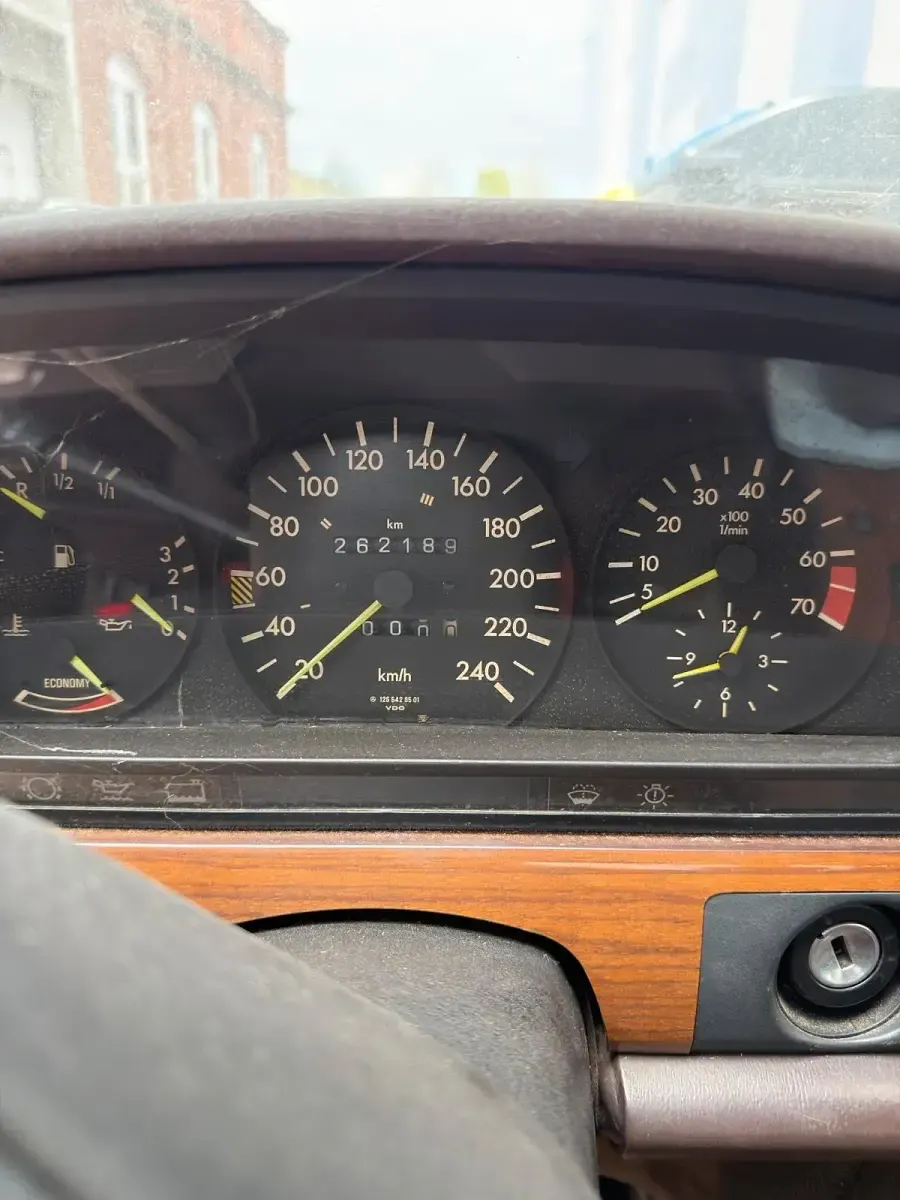Gebraucht Mercedes 260 126 PS (92 kW) 1986 Limousine