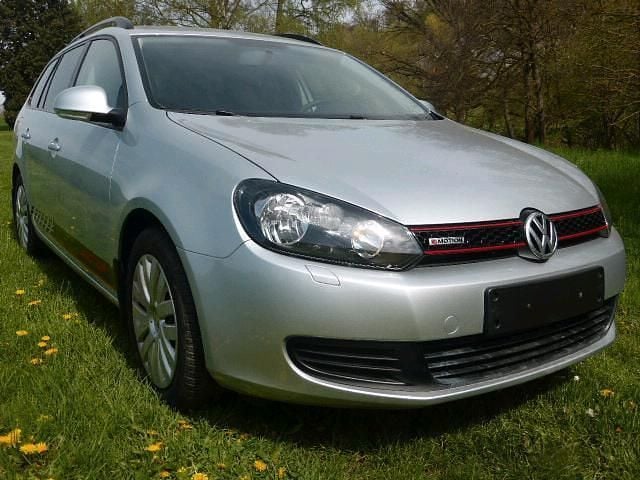 Silber Gebraucht 2013 VW Golf VI Kombi | 9.999 € (Teuer) - Bild 1/4