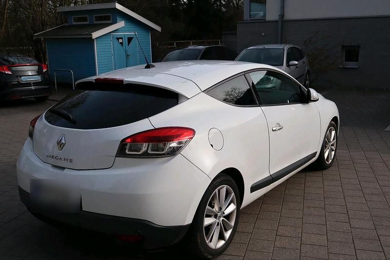 Gebraucht Renault Mégane Coupé 102 PS (75 kW) 2010 Weiß Coupé