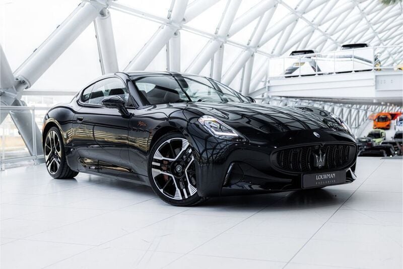 Gebraucht Maserati Granturismo 572 kW (778 PS) 2025 Schwarz Coupé