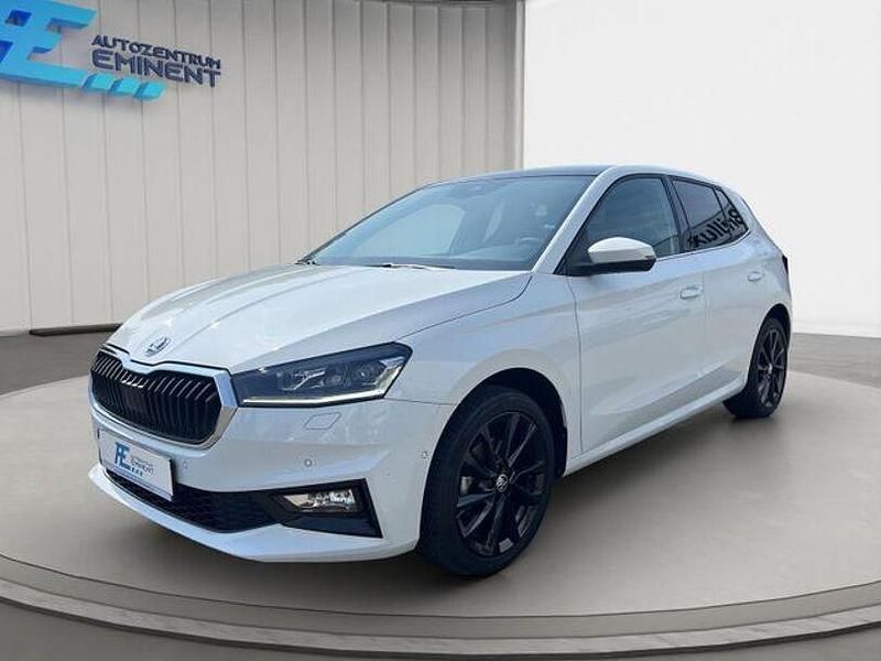 Weiß Gebraucht 2021 Skoda Fabia Kleinwagen | 19.200 € (Etwas zu teuer) - Bild 1/4