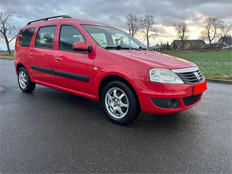 Gebraucht Dacia Logan 105 PS (77 kW) 2009 Rot Van / Kleinbus