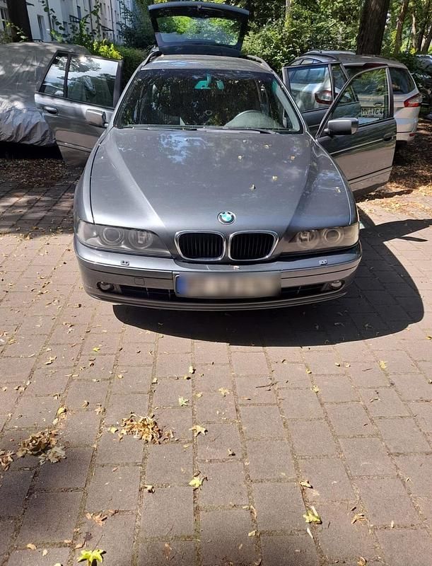 Grau Gebraucht 2003 BMW 525 Kombi | 3.499 € (Superpreis) - Bild 1/4